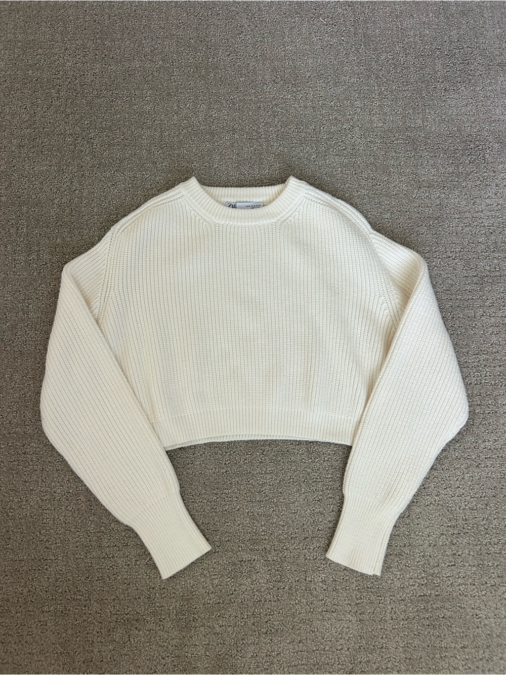 Zara Cropped Cream Ribbed Knit Sweater Size Medium